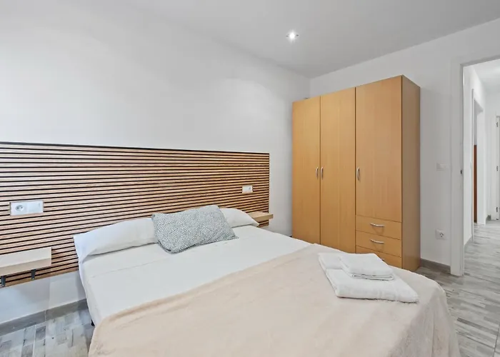Piso De 3 En * Málaga